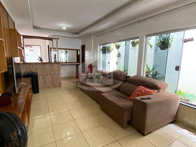 #10851 - Casa para Venda em Itumbiara - GO - 3